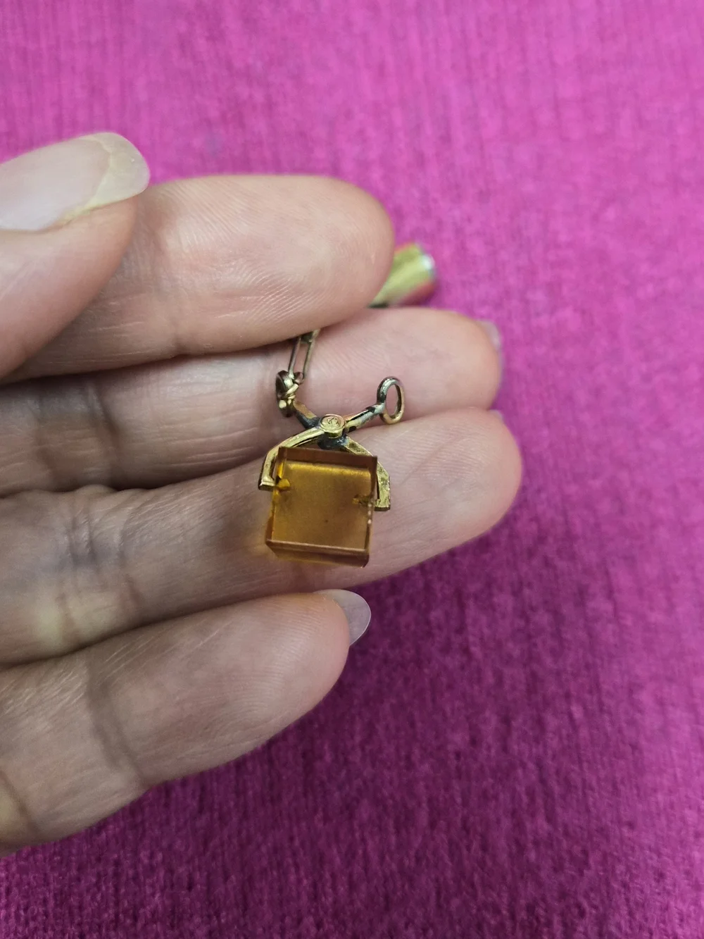 1950s Gold-Tone Charm Bracelet for Women - Stylish Linked Chain